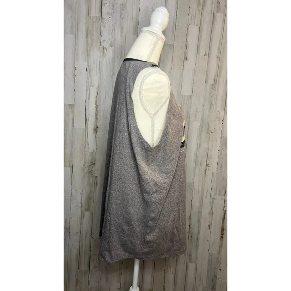 NWT Vanderbilt Commodores Men's Gray Sleeveless Tank Top Size XL - Picture 2 of 5